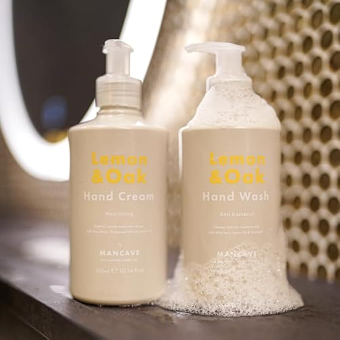 ManCave LEMON & OAK ANTI-BACTERIAL HAND WASH 300ML, SUITABLE FOR ALL SKIN TYPES, NATURAL FORMULATION, VEGAN FRIENDLY, BOTTLE MADE FROM RECYCLED PLASTICS - Image 2